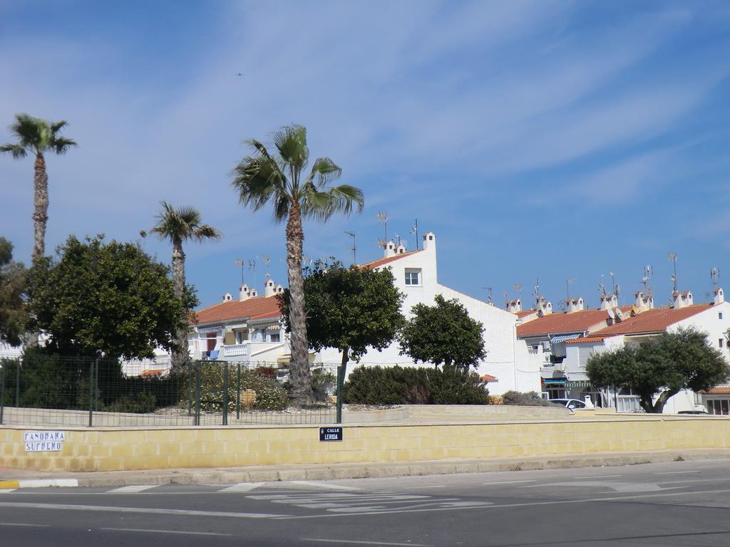 טורבייחה Casas Holiday - Playa La Mata 1 מראה חיצוני תמונה